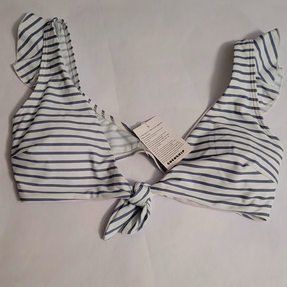 NWOT / COCOSHIP Swimwear Top - Picture 2 of 4
